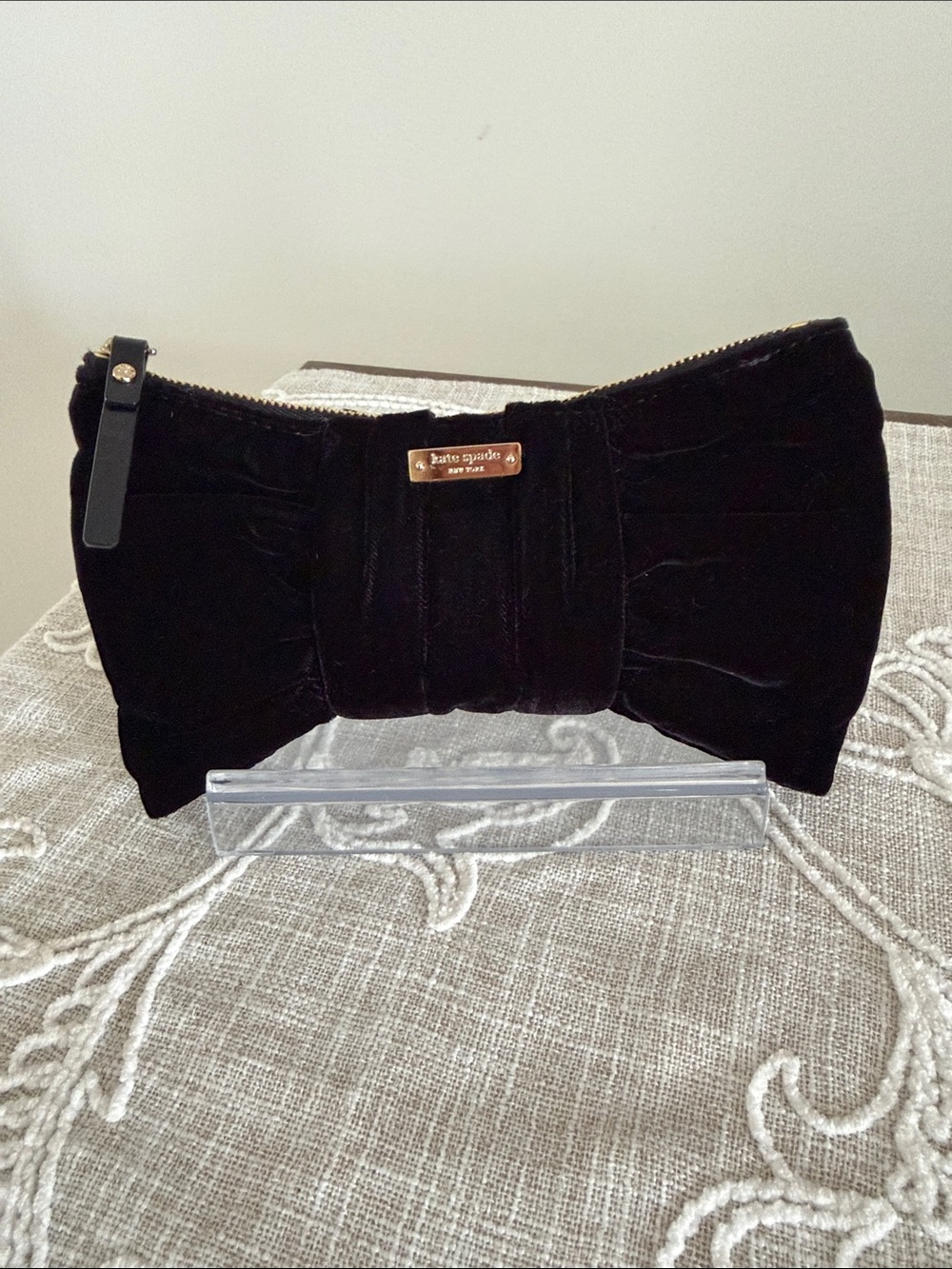 Kate Spade New York EUC Small Rosalie Velvet Bow Clutch with Gold-Tone Plaque.